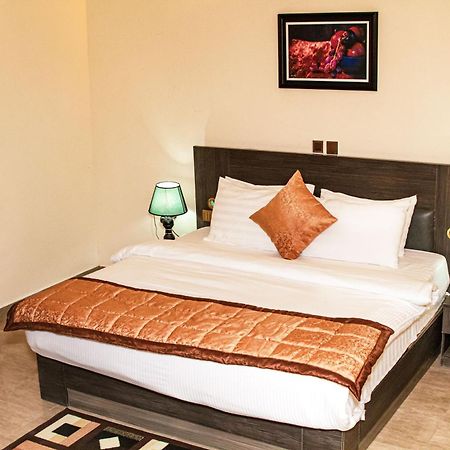 Beni Gold Hotel, Ikoyi Lagos Exterior photo